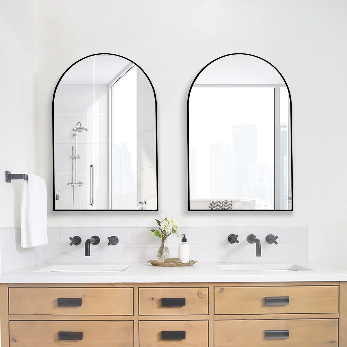 Wall Mounted Mirror, 20 x 30 Arch Gold M16241