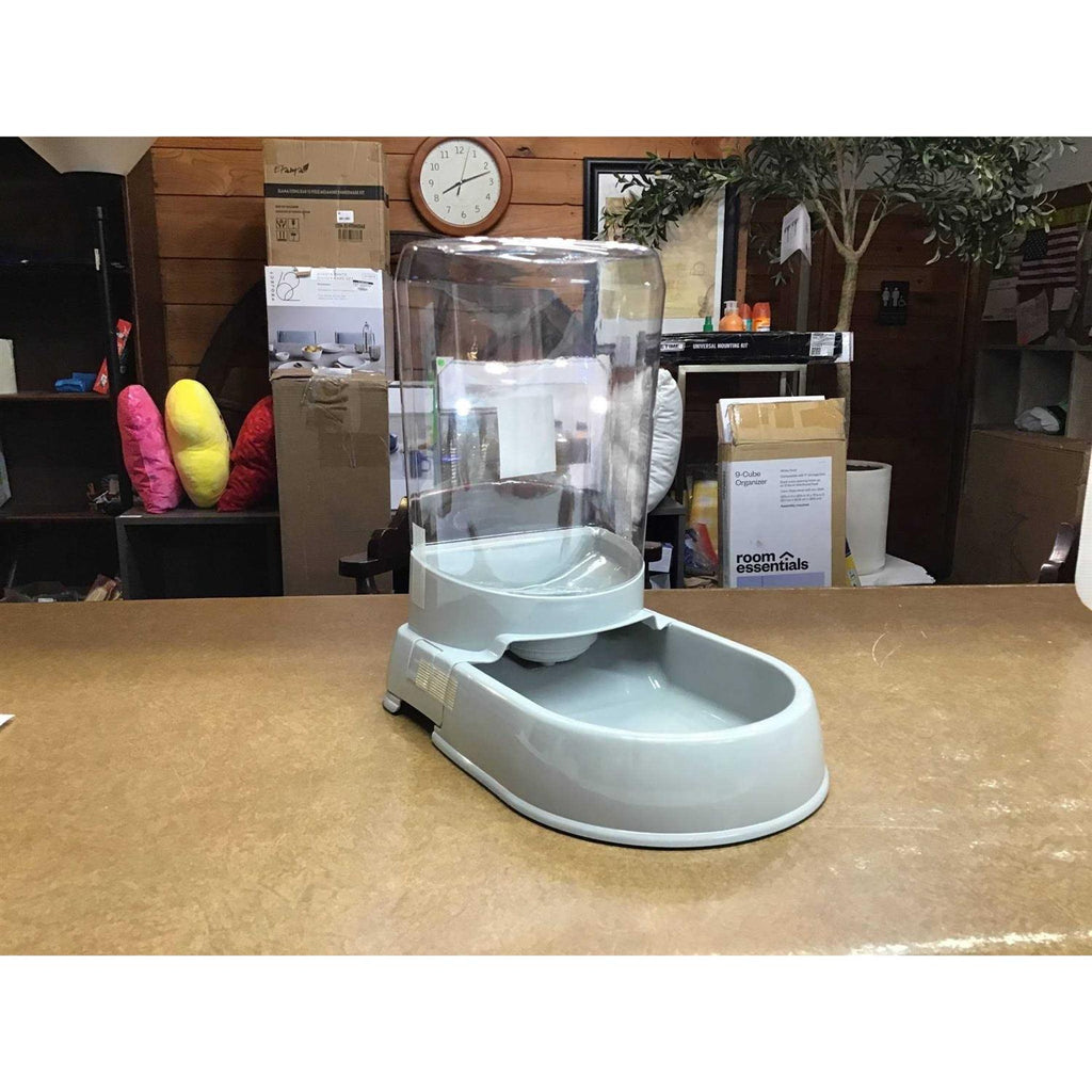 Gravity Cat Dog Waterer Y86365