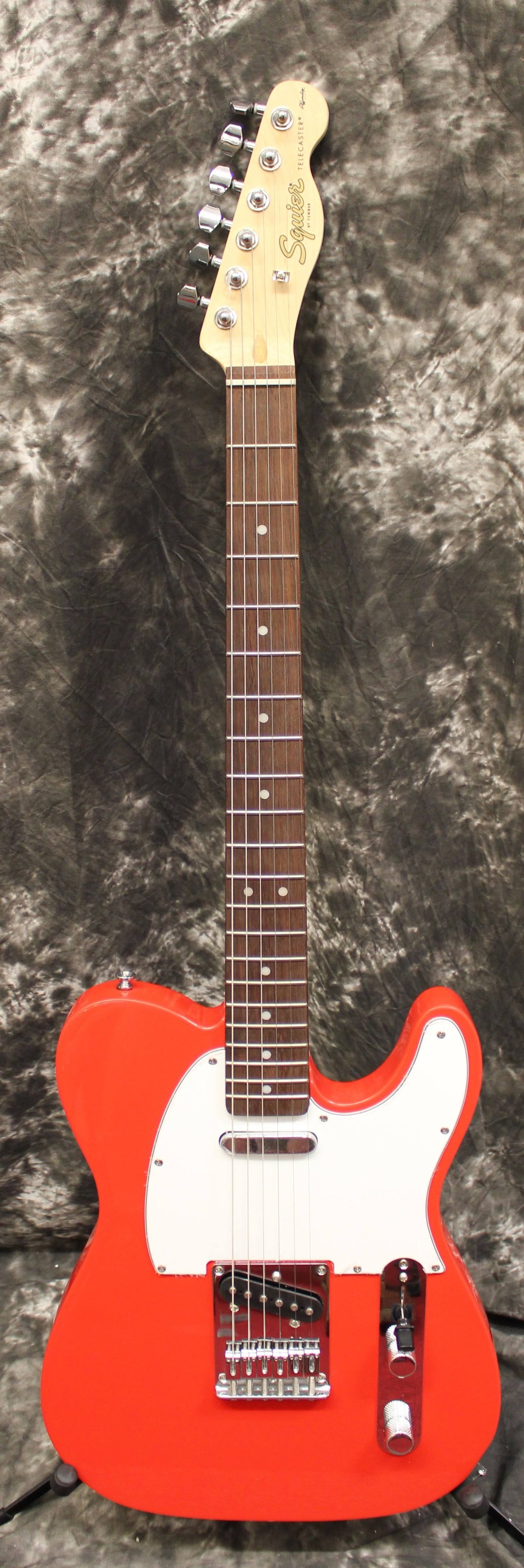 Race Red Electric Guitar U63178