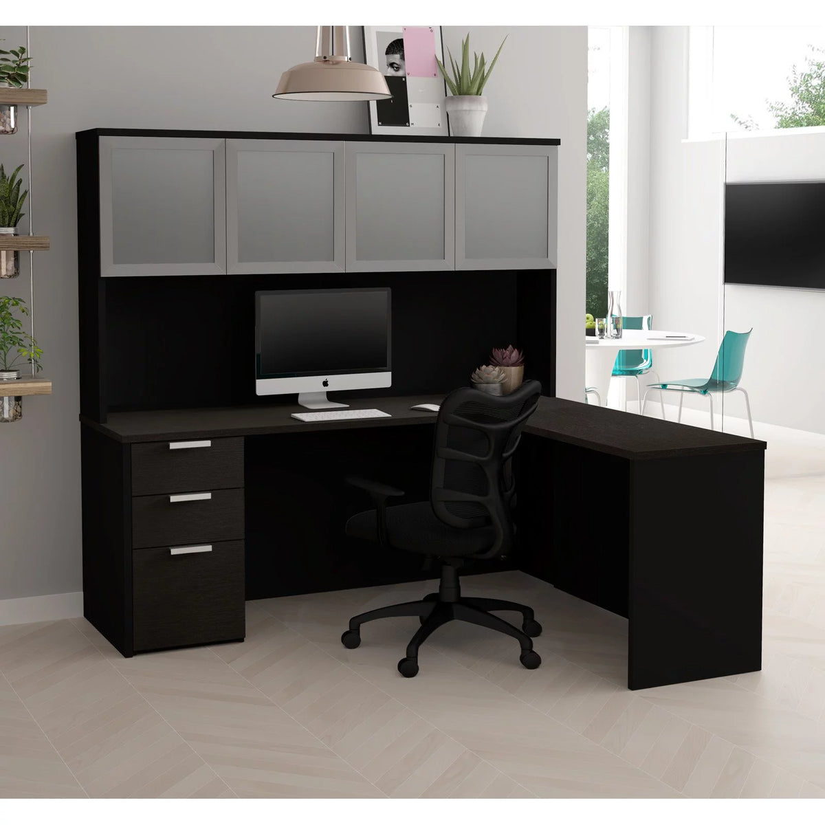 L Desk with 4 Door Hutch N477