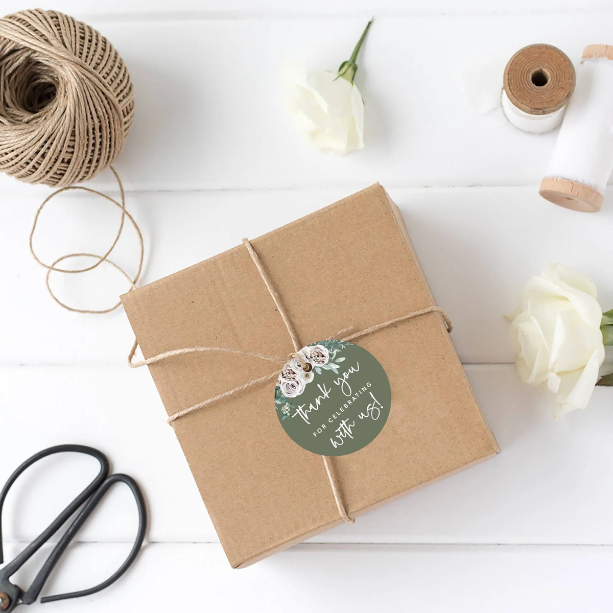 Sage Green Cream Floral Blossoms Round Gift Tags, 24-Pk Z800