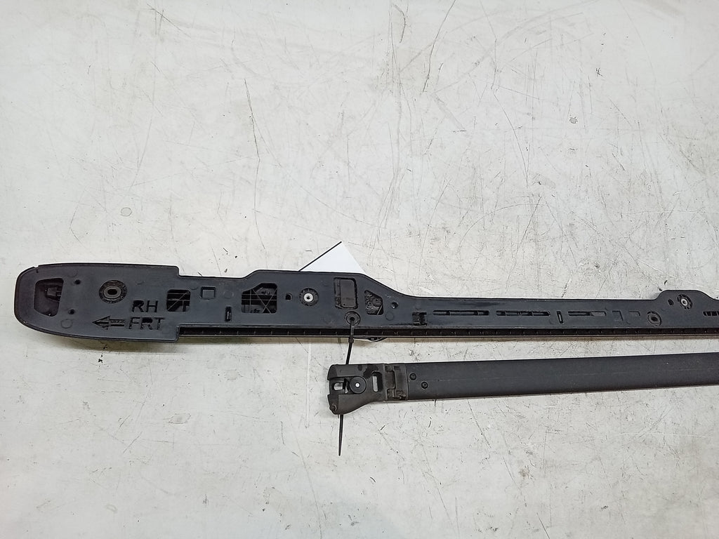 15 Dodge Caravan Right Passenger Side Roof Rack Rail I6654